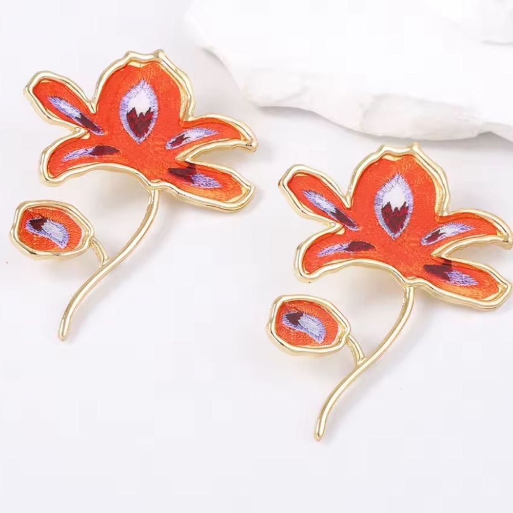 Zara Enameled Flower Earrings - Picture 4 of 6